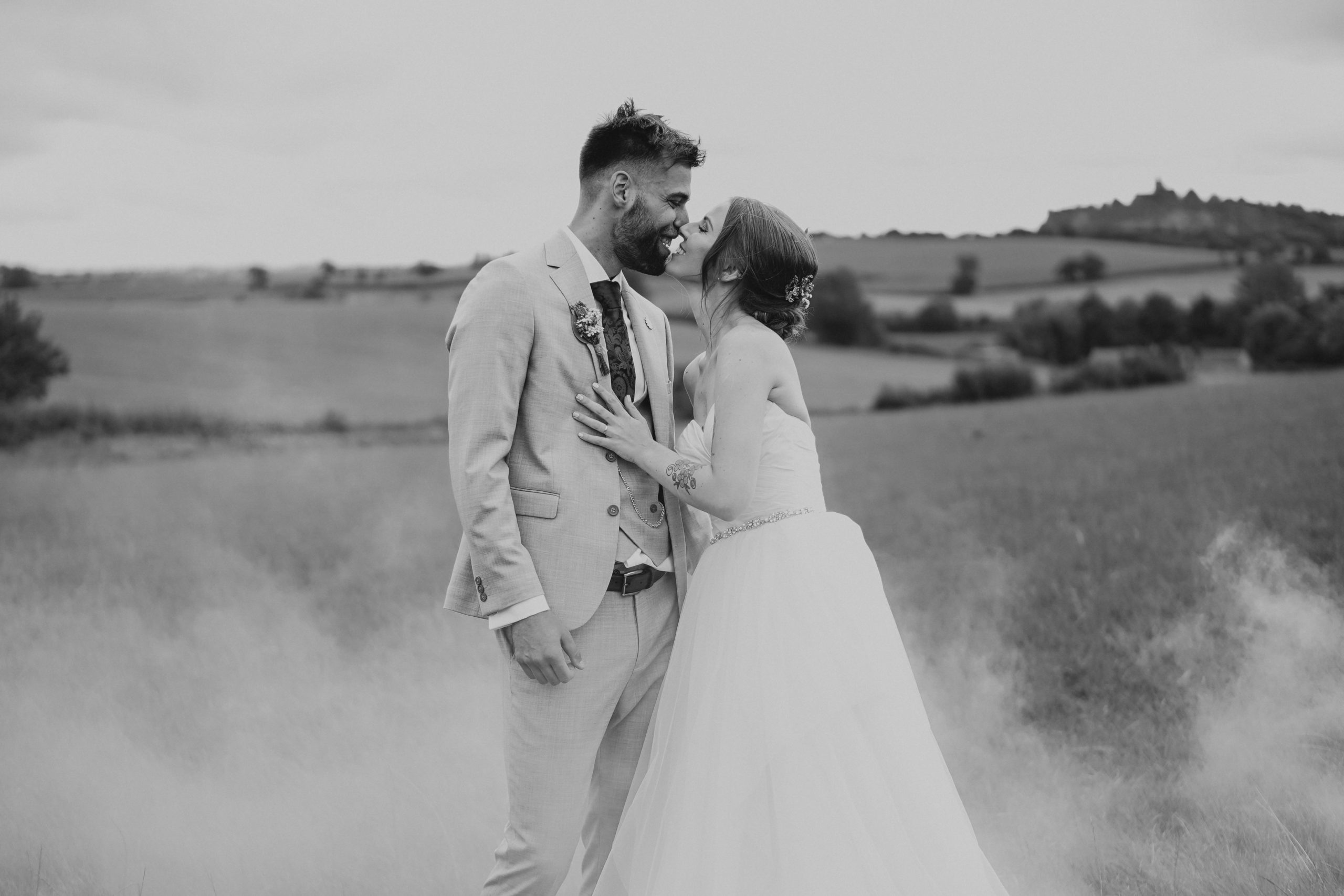 Relaxed Wedding Photographer