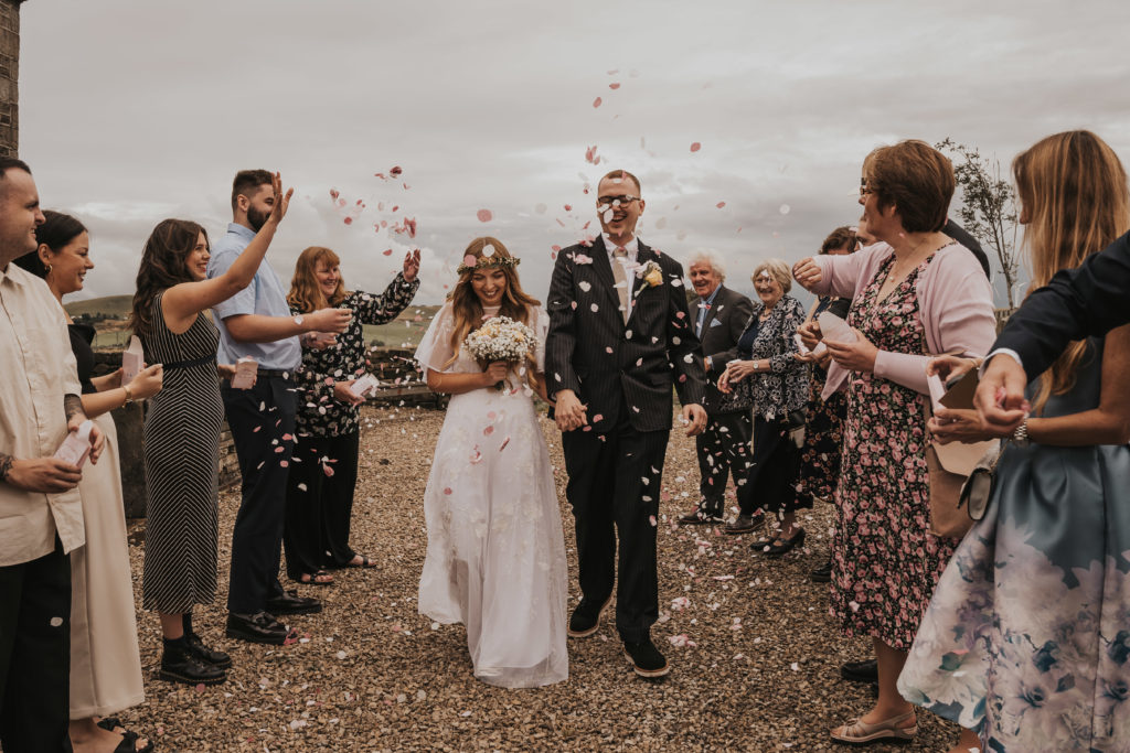 relaxed wedding photographer